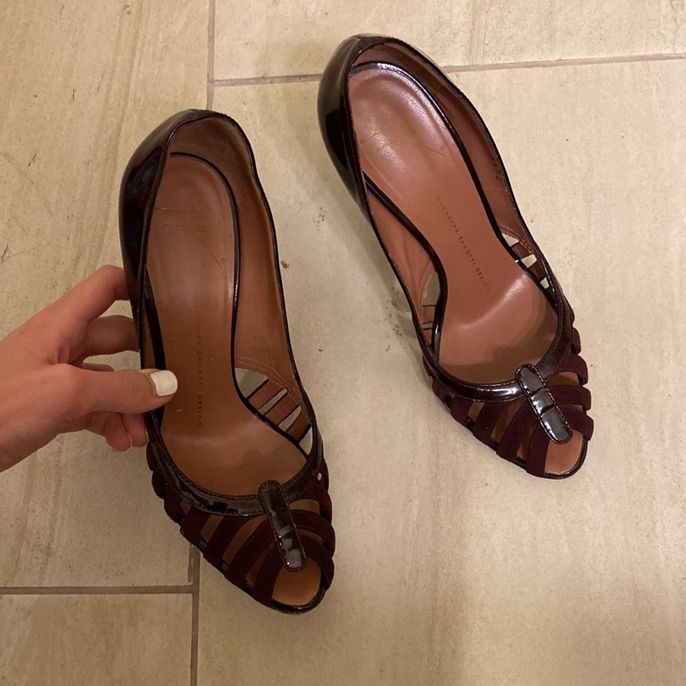 Size 8 cherry brown - Picture 2 of 3